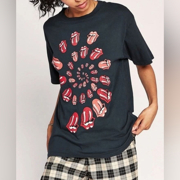 Daydreamer Stones Swirl Tee - Picture 4 of 6